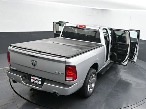 Used 2017 RAM 1500 Express image 64