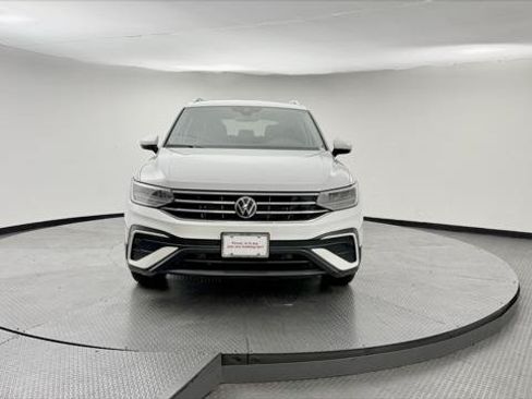 Used 2024 Volkswagen Tiguan Wolfsburg Edition FWD image 13