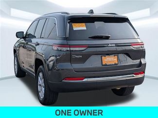 Used 2022 Jeep Grand Cherokee Limited w/ Trailer Tow Prep Group (B) RWD video 3