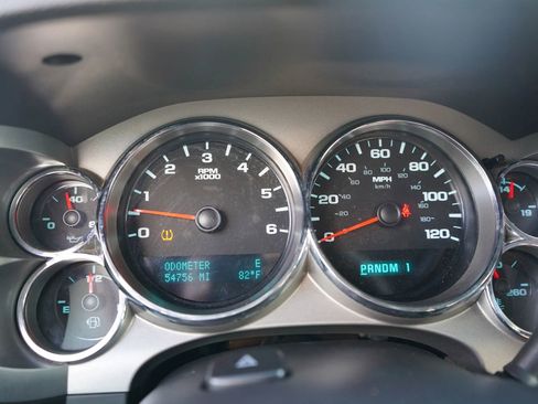 Used 2014 Chevrolet Silverado 2500 LT w/ Custom Sport Truck Package image 13