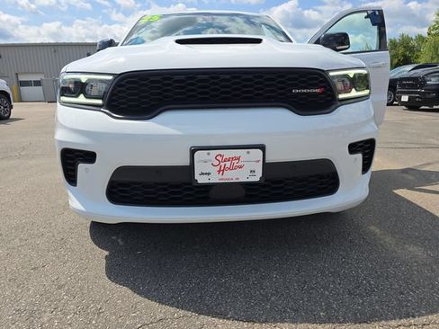 Used 2025 Dodge Durango GT AWD/4WD image 15