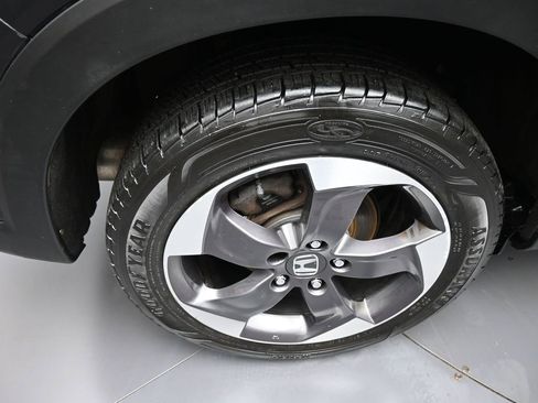 Used 2018 Honda HR-V EX image 13