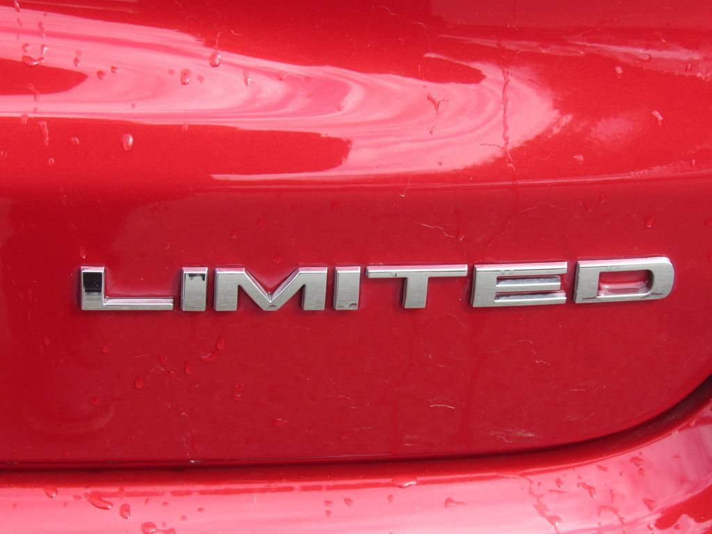 Used 2025 Jeep Compass Limited AWD/4WD image 8