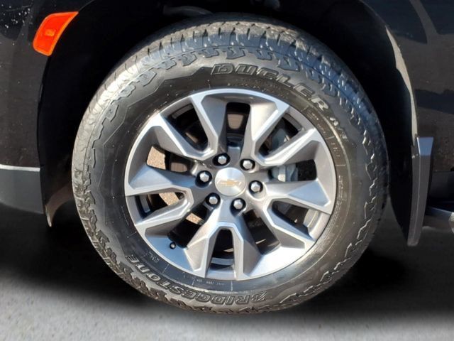 Used 2023 Chevrolet Tahoe LT w/ Luxury Package AWD/4WD image 10