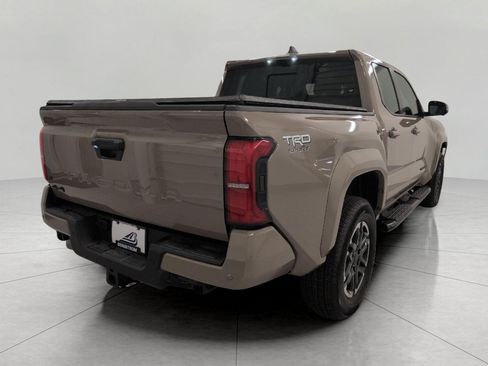 Used 2026 Toyota Tacoma TRD Sport w/ TRD Sport Premium Package AWD/4WD image 19