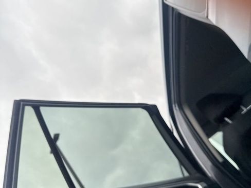 Used 2025 Toyota RAV4 XLE image 35