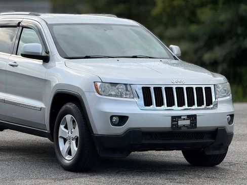 Used 2012 Jeep Grand Cherokee Laredo AWD/4WD image 15