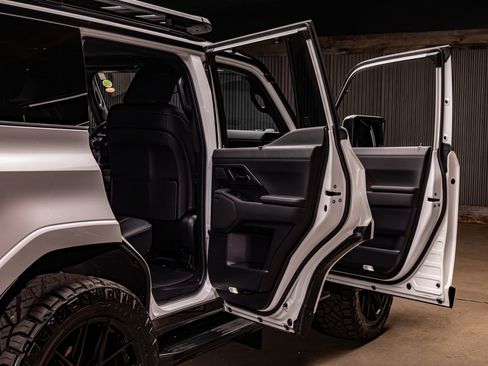 Used 2024 Lexus GX 550 550 Luxury w/ Cold Area Package image 29