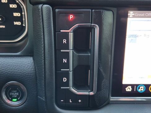 Used 2021 GMC Yukon Denali w/ Denali Premium Package AWD/4WD image 22