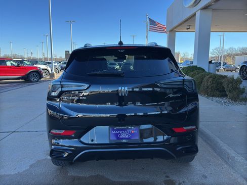 Used 2024 Buick Encore GX Avenir w/ Avenir Technology Package image 9