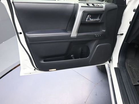 Used 2023 Toyota 4Runner Limited AWD/4WD image 78