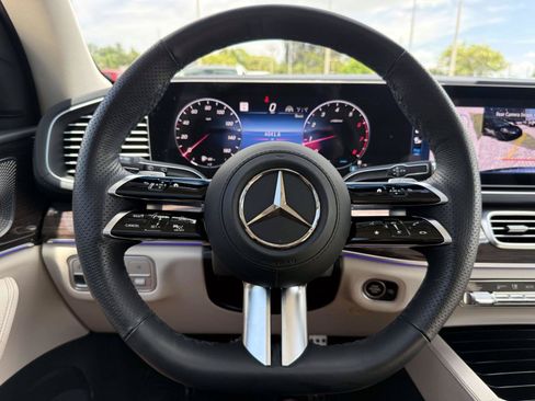 Certified 2026 Mercedes-Benz GLS 450 4MATIC image 32