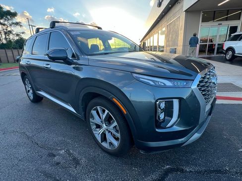 Used 2022 Hyundai Palisade Limited FWD image 3