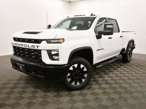 Used 2020 Chevrolet Silverado 2500 Custom w/ Custom Value Package AWD/4WD image 2