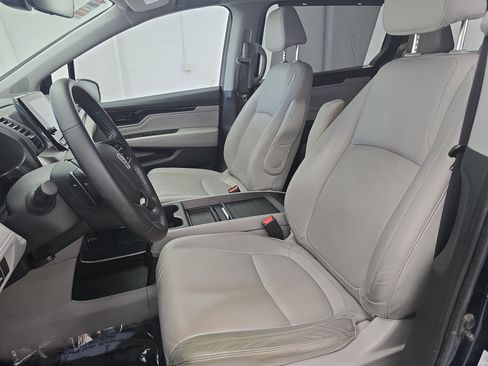 Certified 2023 Honda Odyssey Touring image 16