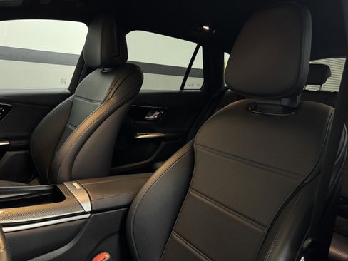 Certified 2024 Mercedes-Benz GLC 300 image 24