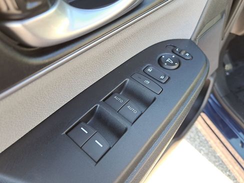 Used 2019 Honda CR-V EX image 14