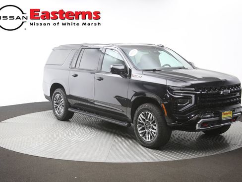 Used 2025 Chevrolet Suburban Z71 AWD/4WD image 53