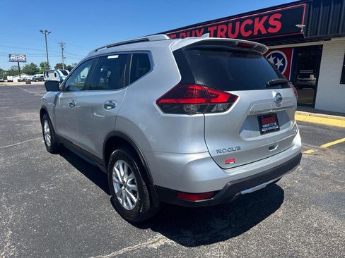 Used 2018 Nissan Rogue SV w/ Premium Package AWD/4WD image 6