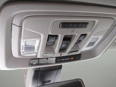 Used 2022 GMC Sierra 2500 Denali image 40