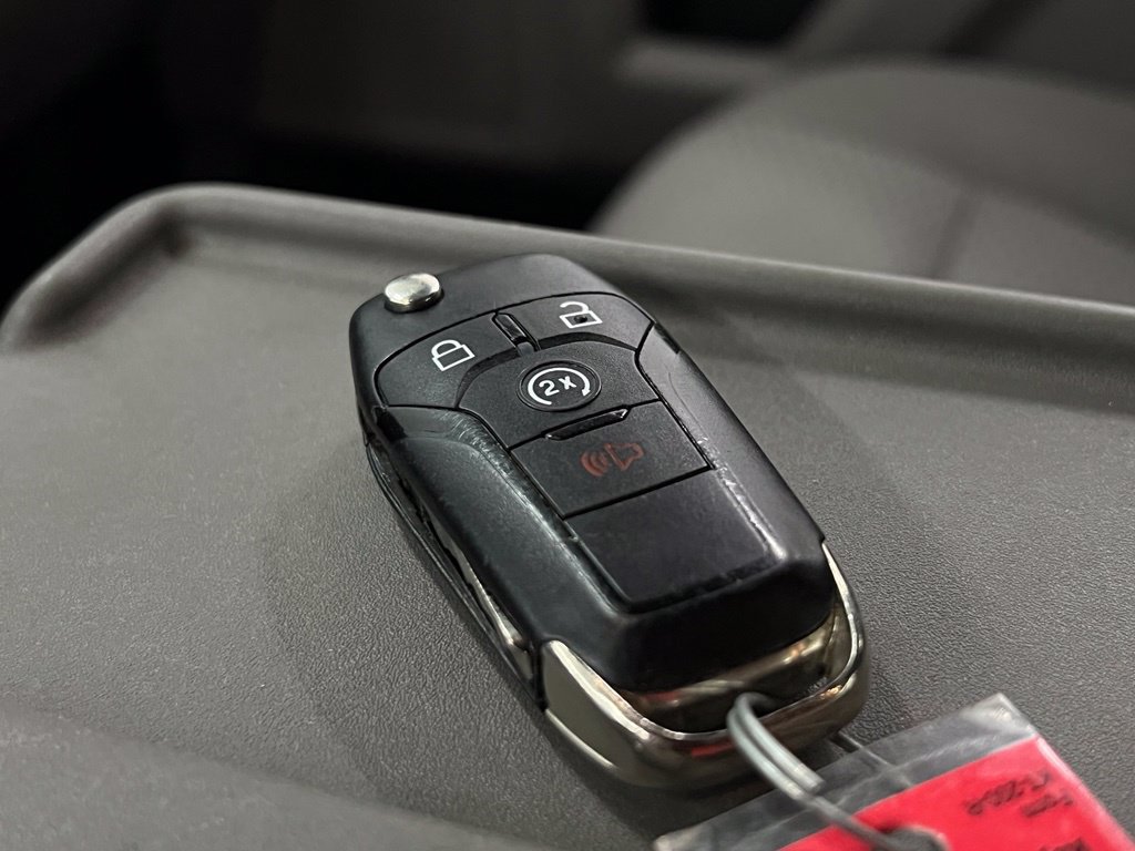 Used 2019 Ford F150 XLT w/ Equipment Group 302A Luxury AWD/4WD image 29