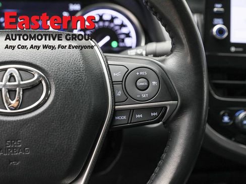 Used 2024 Toyota Camry XLE FWD image 16