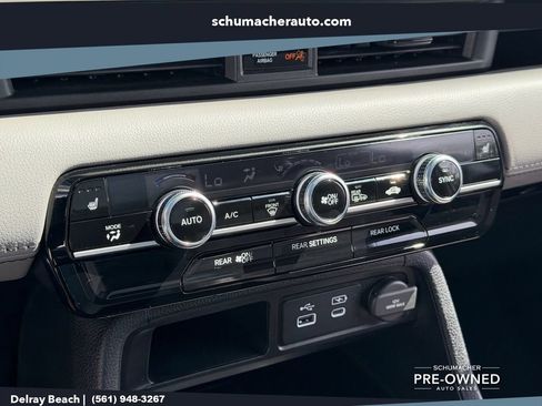 Used 2023 Honda Pilot Touring image 22