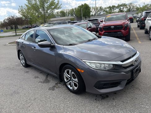 Used 2018 Honda Civic LX image 3