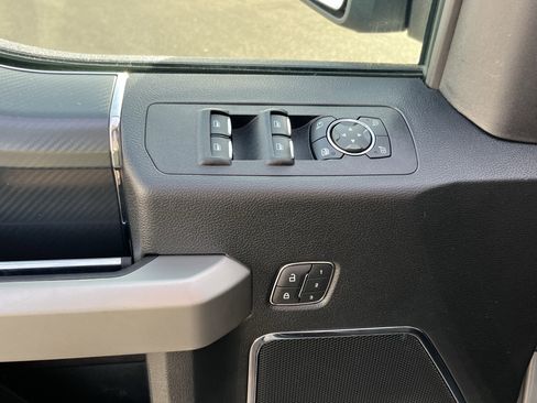 Used 2020 Ford F150 Lariat w/ Equipment Group 502A Luxury image 20