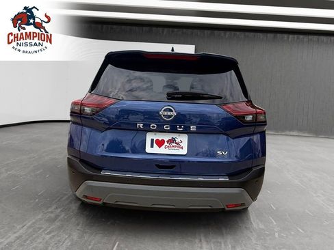 Used 2023 Nissan Rogue SV FWD image 4