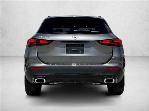 Used 2026 Mercedes-Benz GLA 250 image 4