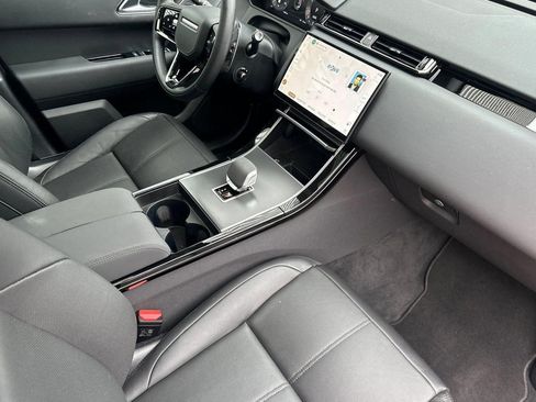 Used 2026 Land Rover Range Rover Velar S AWD/4WD image 33