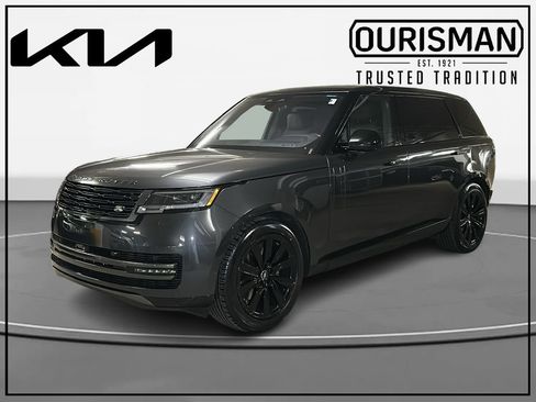 Used 2023 Land Rover Range Rover Long Wheelbase SE AWD/4WD image 2