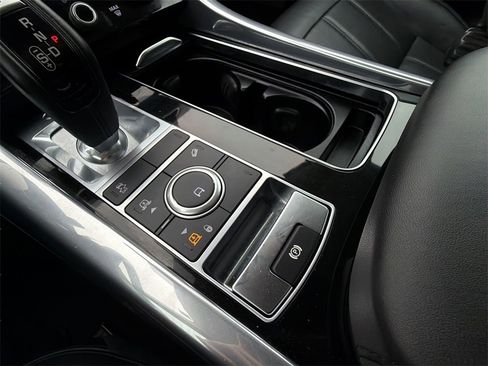 Used 2021 Land Rover Range Rover Sport HSE Silver Edition image 39