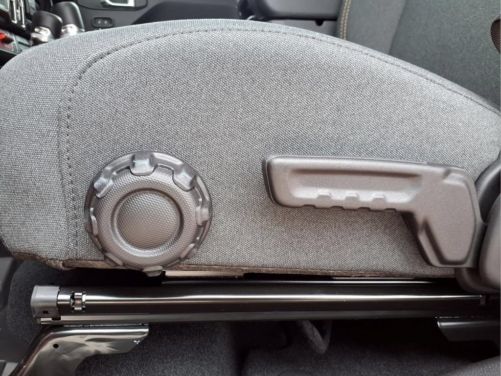 New 2026 Jeep Wrangler Unlimited Sport AWD/4WD image 17