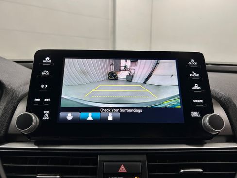 Used 2020 Honda Accord Sport image 7