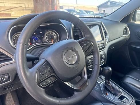 Used 2022 Jeep Cherokee Trailhawk AWD/4WD image 10