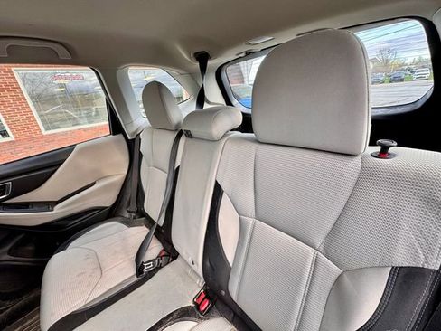 Used 2023 Subaru Forester AWD/4WD image 9