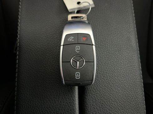 Certified 2025 Mercedes-Benz GLA 250 image 33