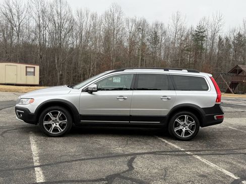 Used 2015 Volvo XC70 T6 Premier Plus image 7