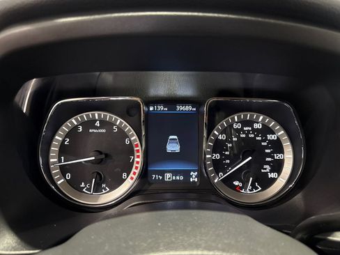 Used 2019 Nissan Titan SV AWD/4WD image 89
