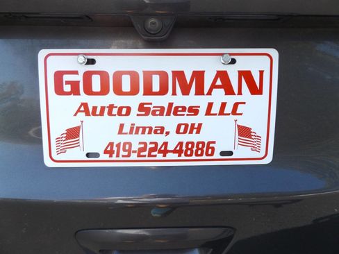 Used 2017 Chrysler Pacifica Touring-L image 8