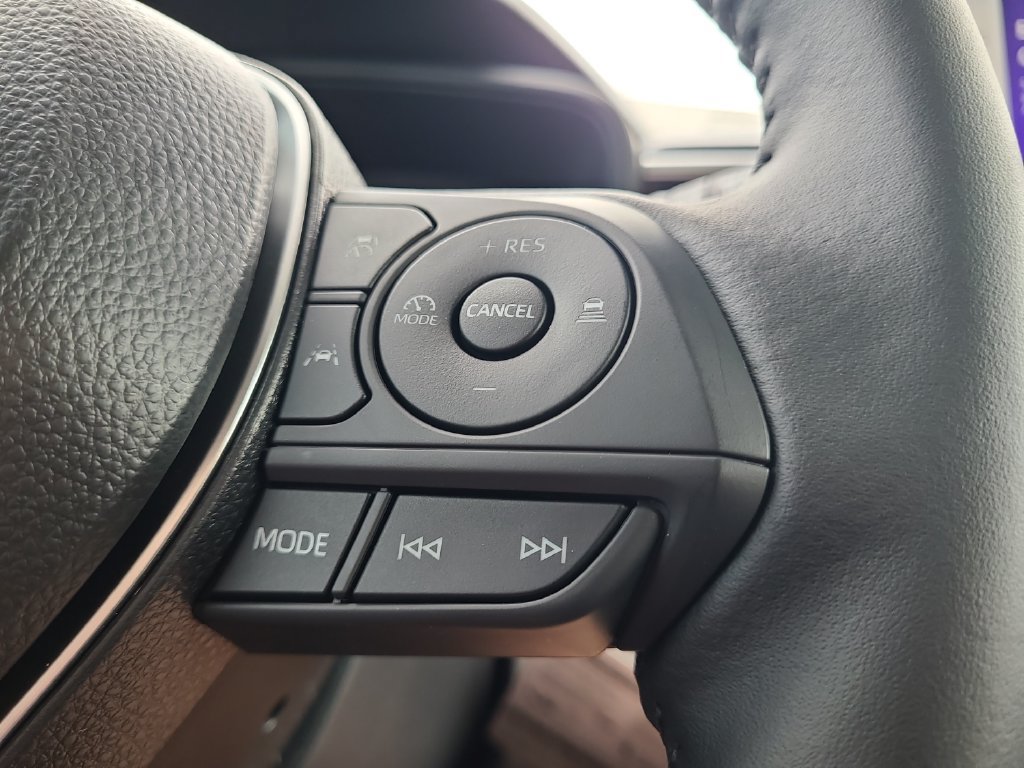 New 2026 Toyota Corolla Cross LE FWD image 21