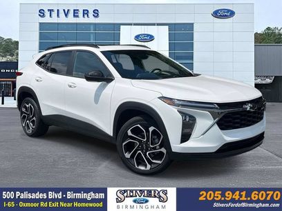Used 2025 Chevrolet Trax RS w/ Sunroof Package