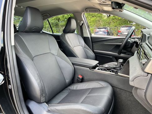 Used 2025 Toyota Camry XLE FWD image 24