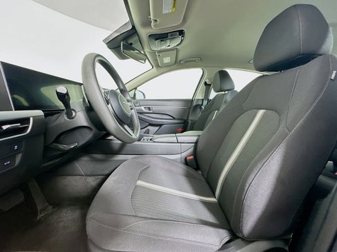 Used 2025 Hyundai Sonata SEL FWD image 13