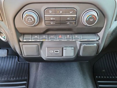Certified 2022 Chevrolet Silverado 1500 Custom RWD image 30