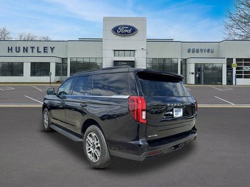 Used 2025 Ford Expedition Active AWD/4WD image 5