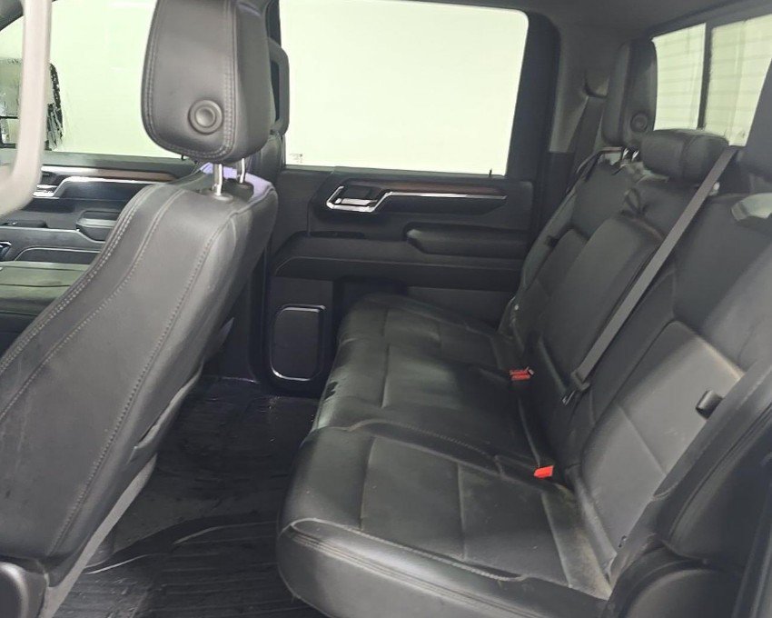 Used 2024 GMC Sierra 2500 Denali w/ Denali Reserve Package AWD/4WD image 7