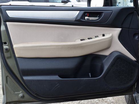 Used 2019 Subaru Outback 2.5i Premium image 8